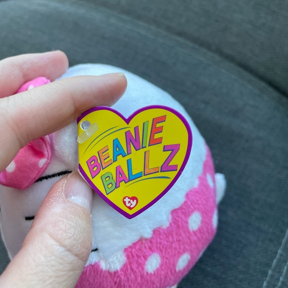 💜 5 for $25 HP🎉 Hello Kitty pink polka dot Ty Beanie Ballz - Picture 3 of 10
